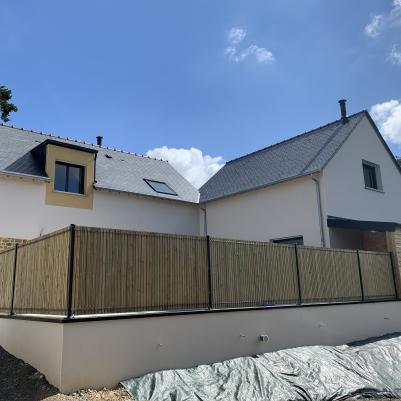 Rénovation d’une longère à Saint aubin d’Aubigné - après dos