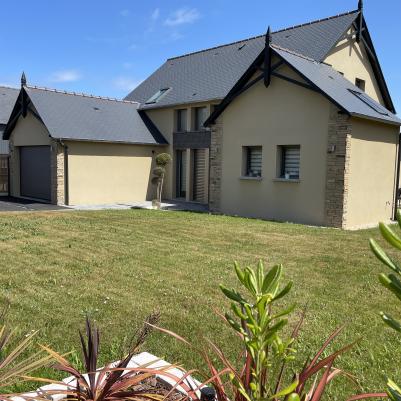 Construction maison traditionnelle à Dinard - extérieur jardin