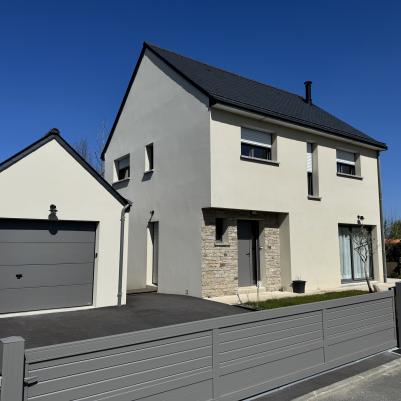 construction maison neuve saint lunaire vue face