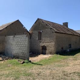 Rénovation d’une longère à Saint aubin d’Aubigné - avant côté