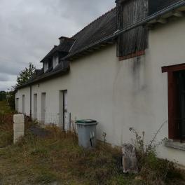 Rénovation d’une longère Vern-Sur-Seiche - côté avant rénovation